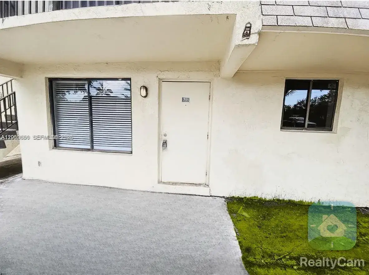 2 bedroom 2 bath Residential Lease for rent at 1045 S Flagler Ave # 711, Pompano Beach FL 33060