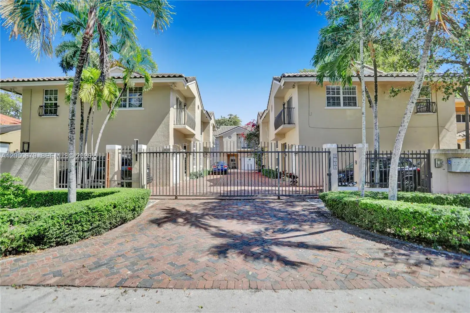 3 bedroom 2 bath Residential Lease for rent at 3135 Gifford Ln # A, Miami FL 33133
