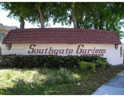 2 bedroom 2 bath Residential Lease for rent at 7400 NW 85th Ct # 207, Tamarac FL 33321