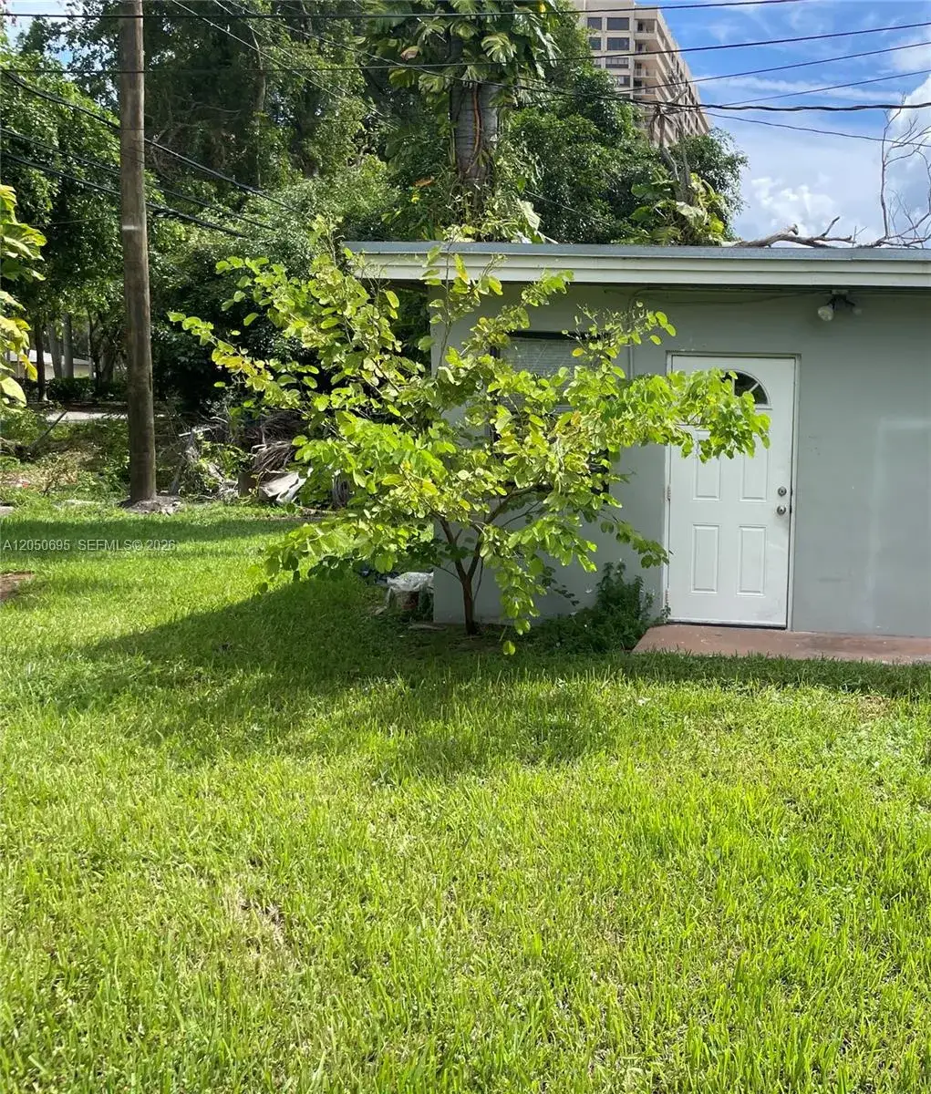 1 bath Residential Lease for rent at 1567 NE 110th Ter # C, Miami FL 33161