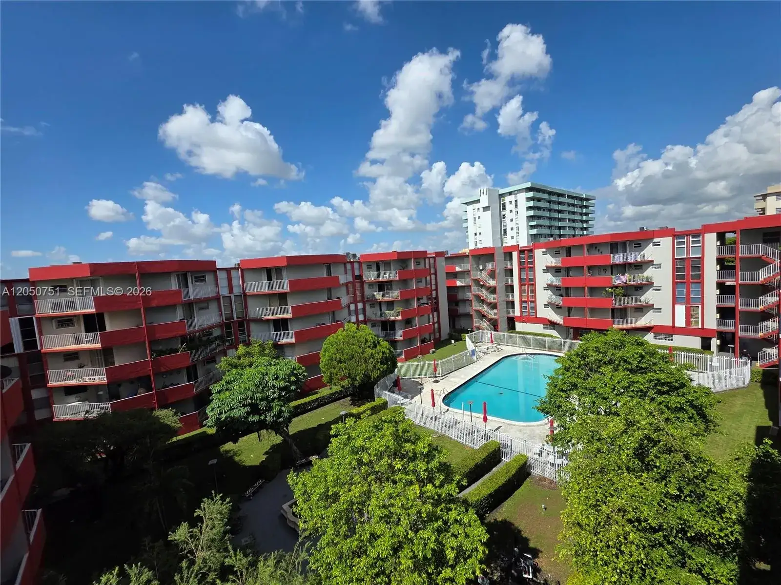 2 bedroom 2 bath Residential Lease for rent at 1750 W 46th St # 520, Hialeah FL 33012