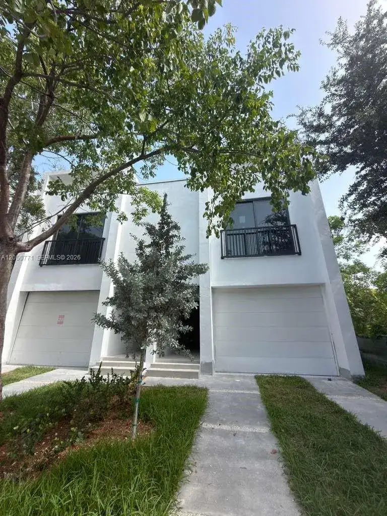 Residential Income for sale at 138 NW 33rd St, Miami FL 33127