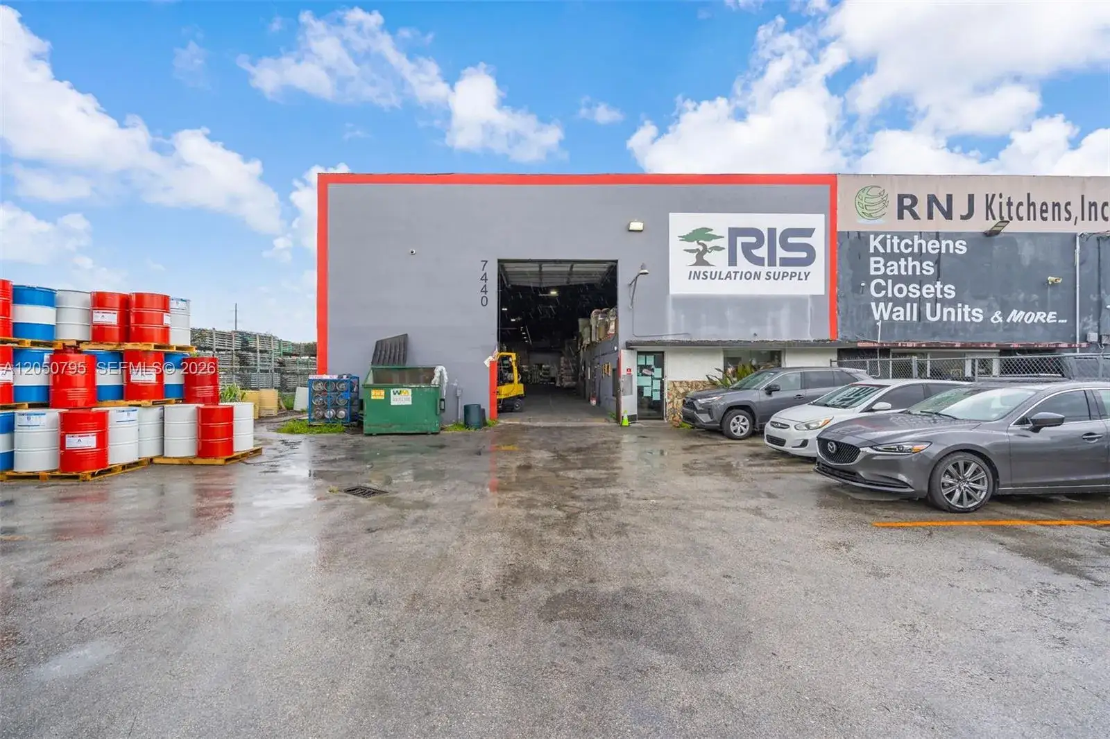 Commercial Sale for sale at 7440 NW 66th St, Miami FL 33166