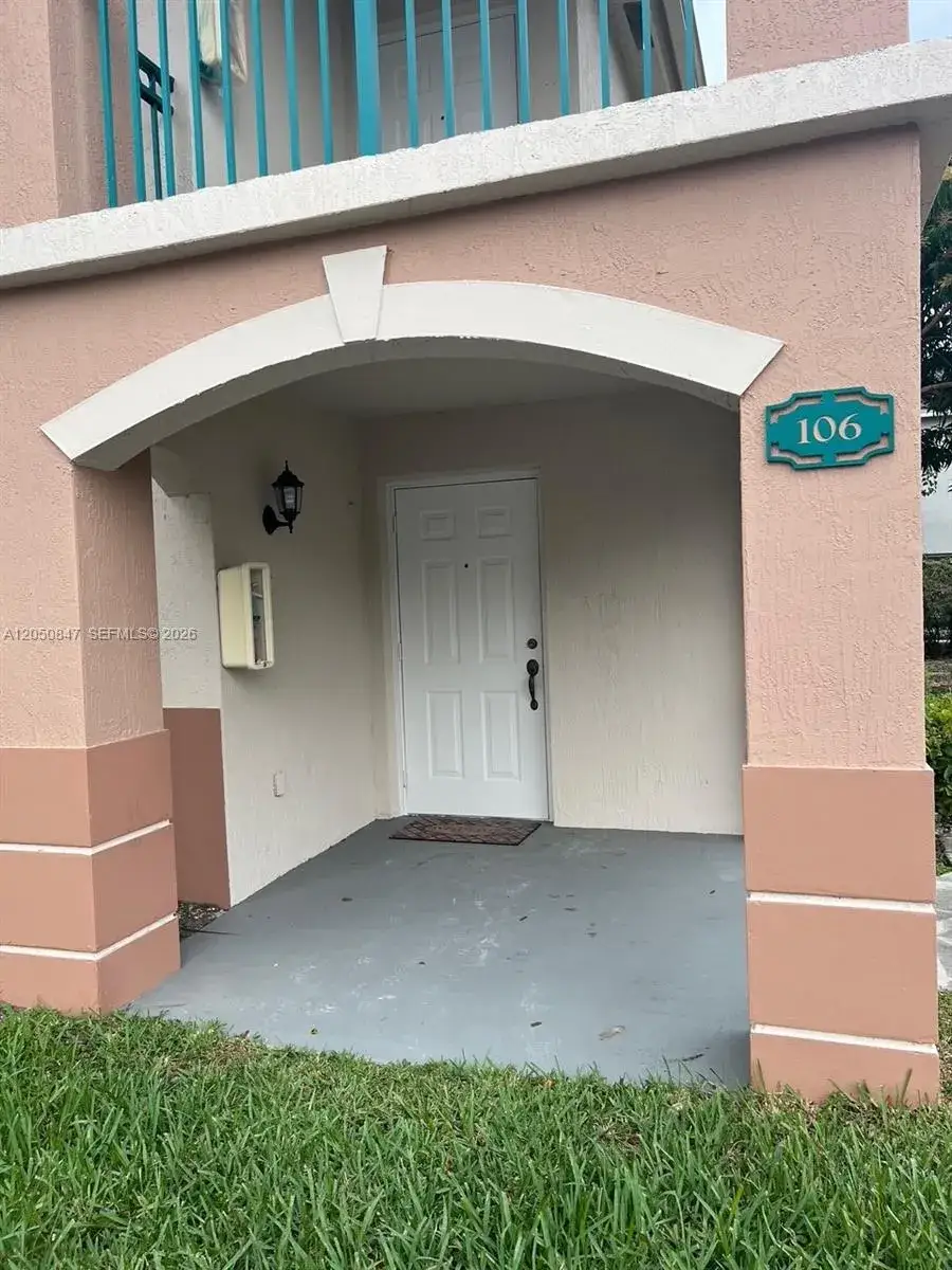 3 bedroom 2 bath Residential for sale at 2911 SE 13th Rd # 40, Homestead FL 33035