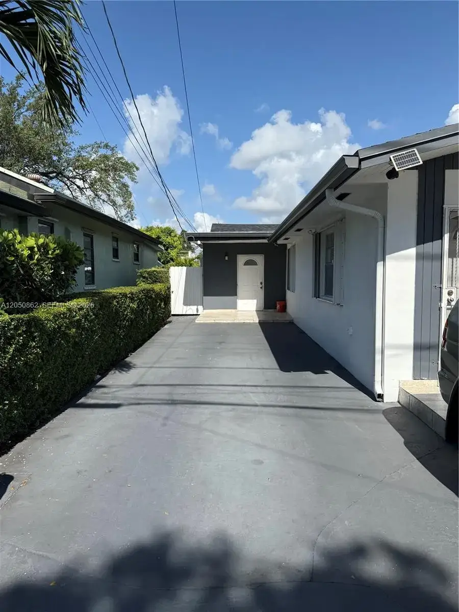 1 bedroom 1 bath Residential Lease for rent at 46 NW 58th Ct # 1, Miami FL 33126