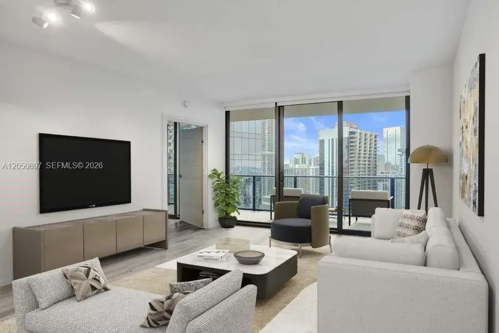 1 bedroom 2 bath Residential for sale at 801 S Miami Ave # 3903, Miami FL 33130
