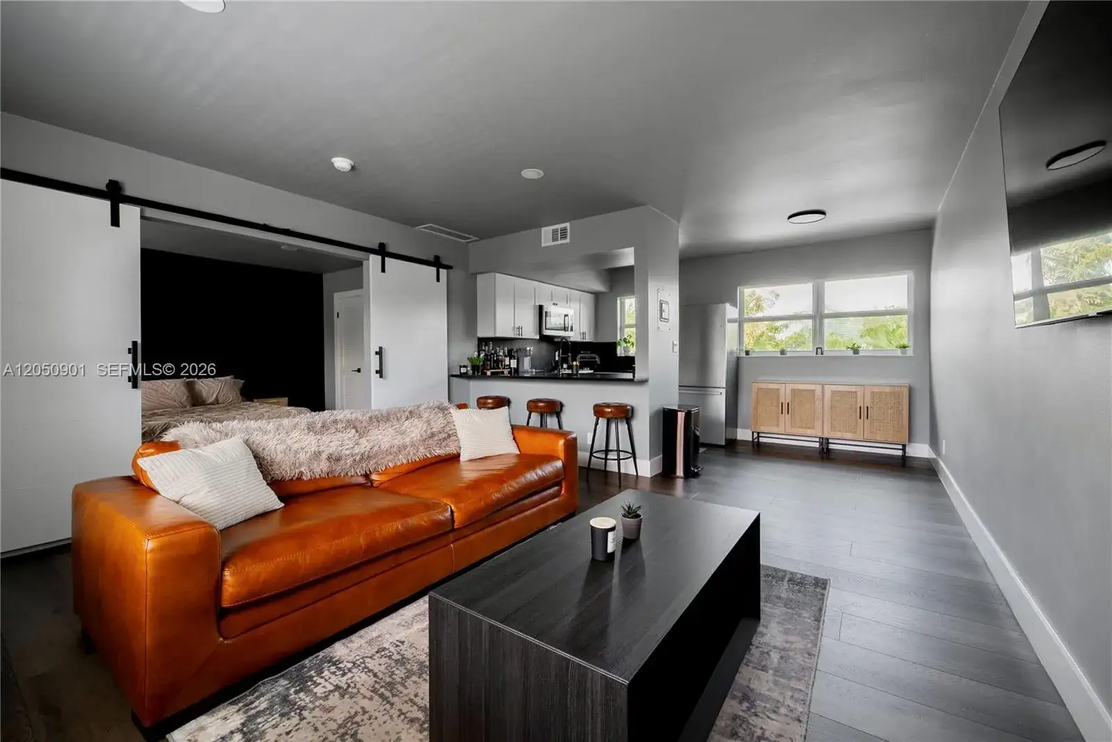 1 bedroom 1 bath Residential for sale at 609 NE 13th Ave # 302, Fort Lauderdale FL 33304