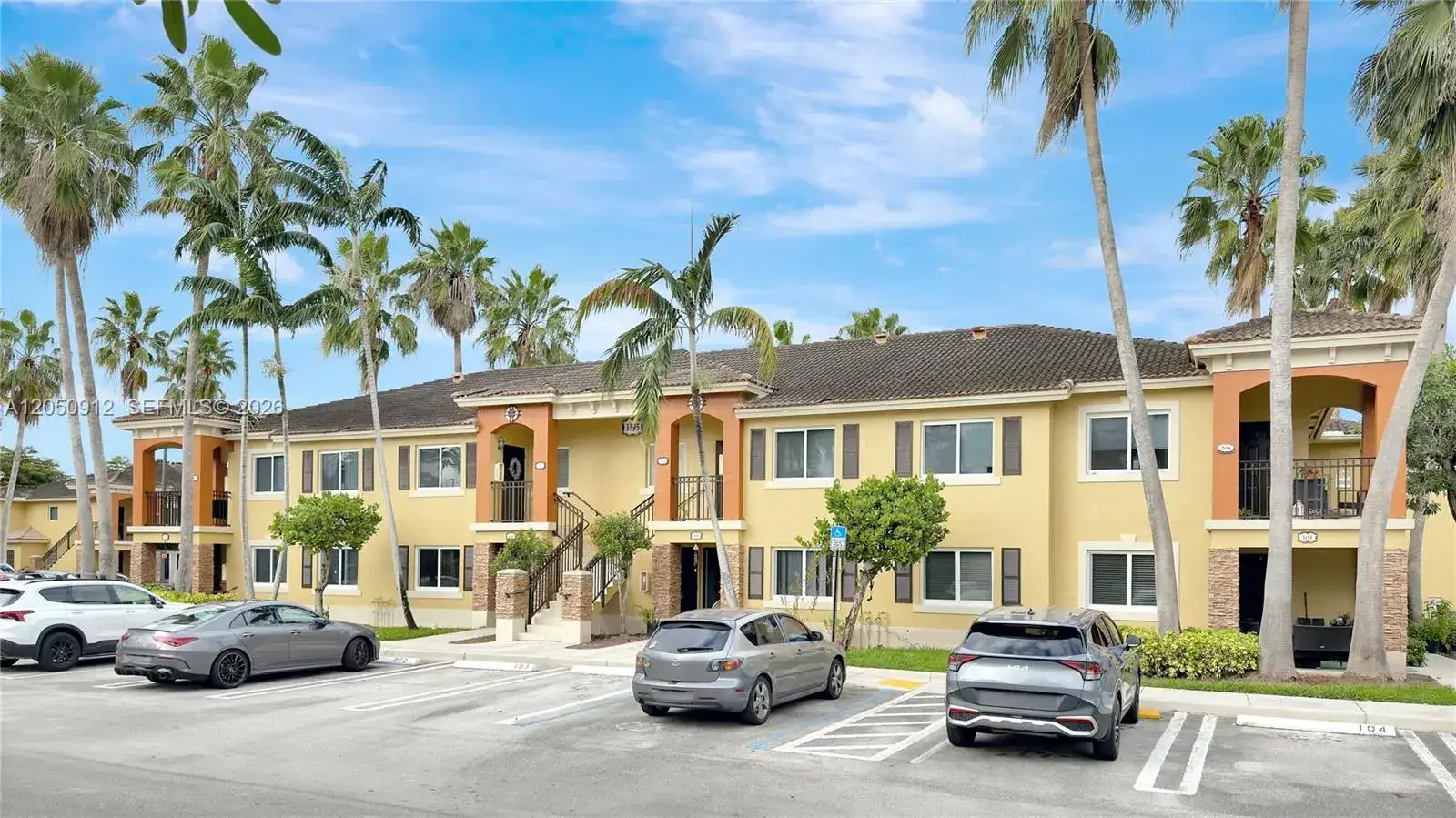 3 bedroom 2 bath Residential for sale at 3395 NE 9th St # 101, Homestead FL 33033