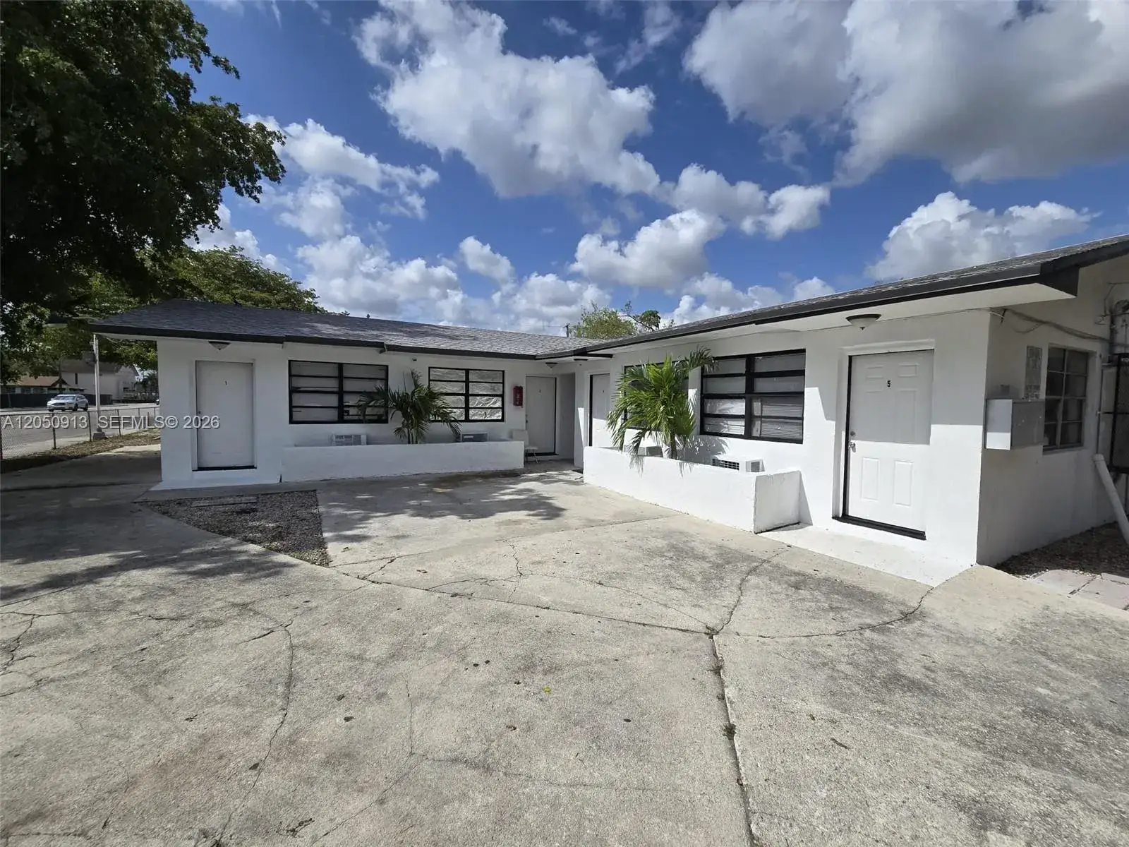 1 bedroom 1 bath Residential Lease for rent at 7090 NW 17th Ave # 3, Miami FL 33147