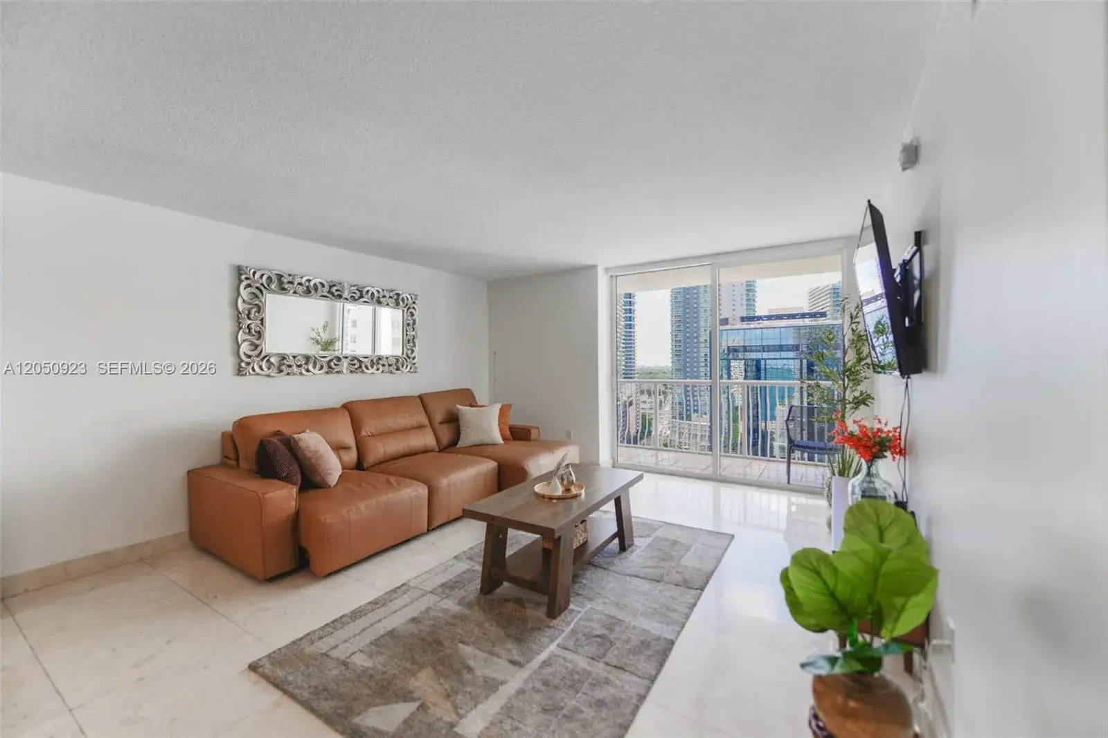 3 bedroom 2 bath Residential Lease for rent at 1200 Brickell Bay Dr # 2324, Miami FL 33131