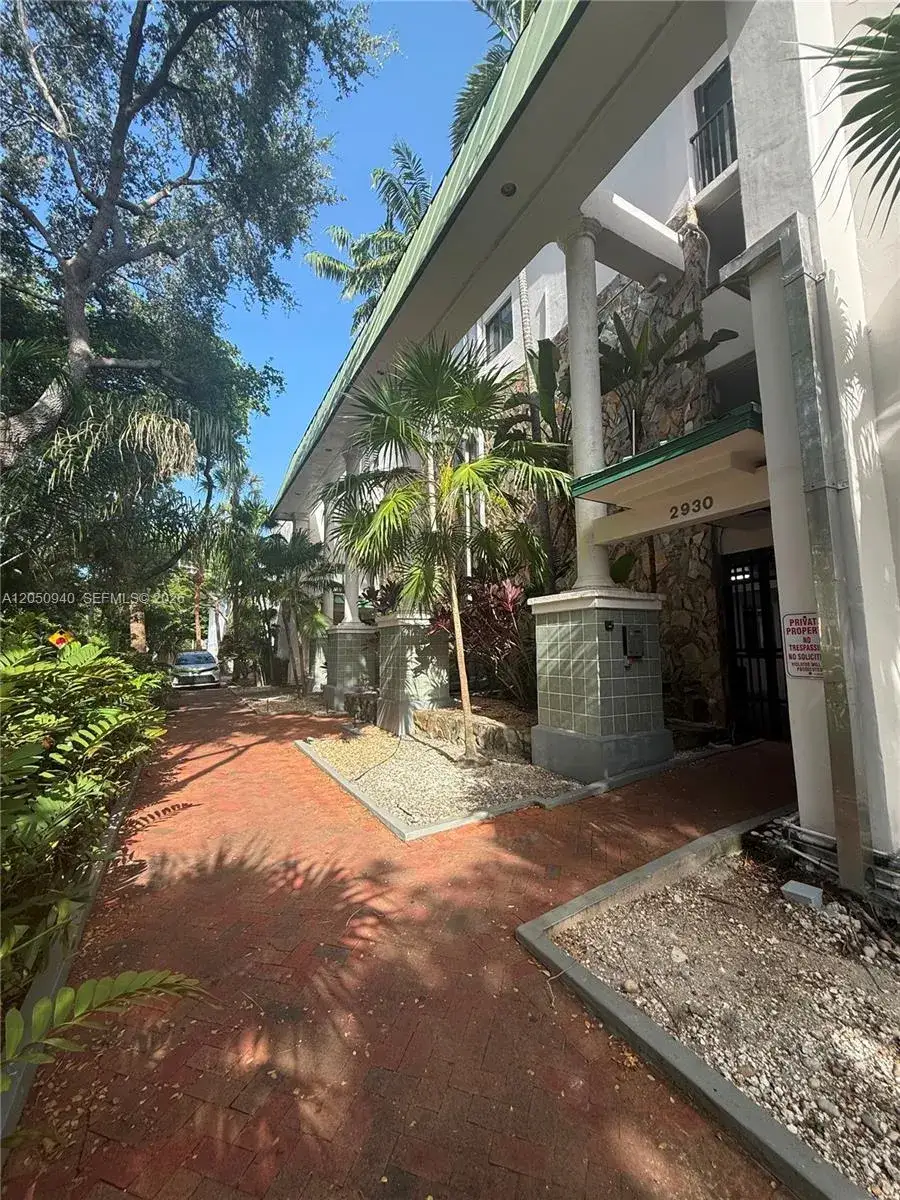 2 bedroom 2 bath Residential Lease for rent at 2924 Day Ave # N110, Miami FL 33133