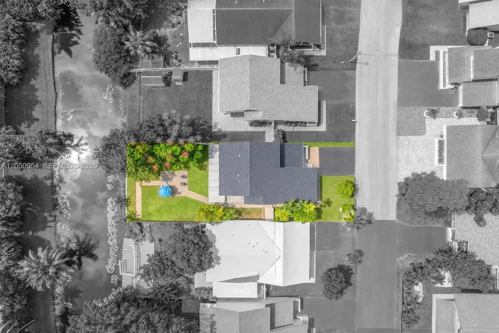 3 bedroom 2 bath Residential for sale at 3950 SW 82nd Ter, Davie FL 33328
