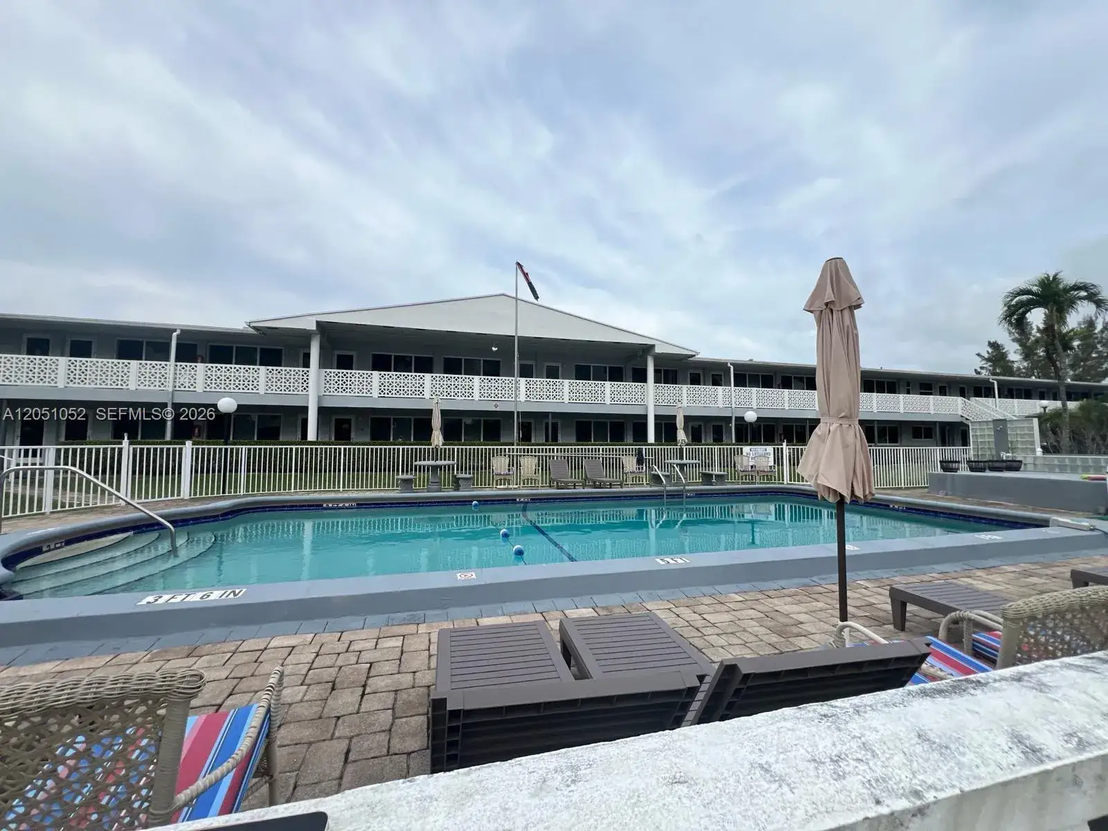 1 bedroom 1 bath Residential Lease for rent at 600 Layne Blvd # 210, Hallandale Beach FL 33009