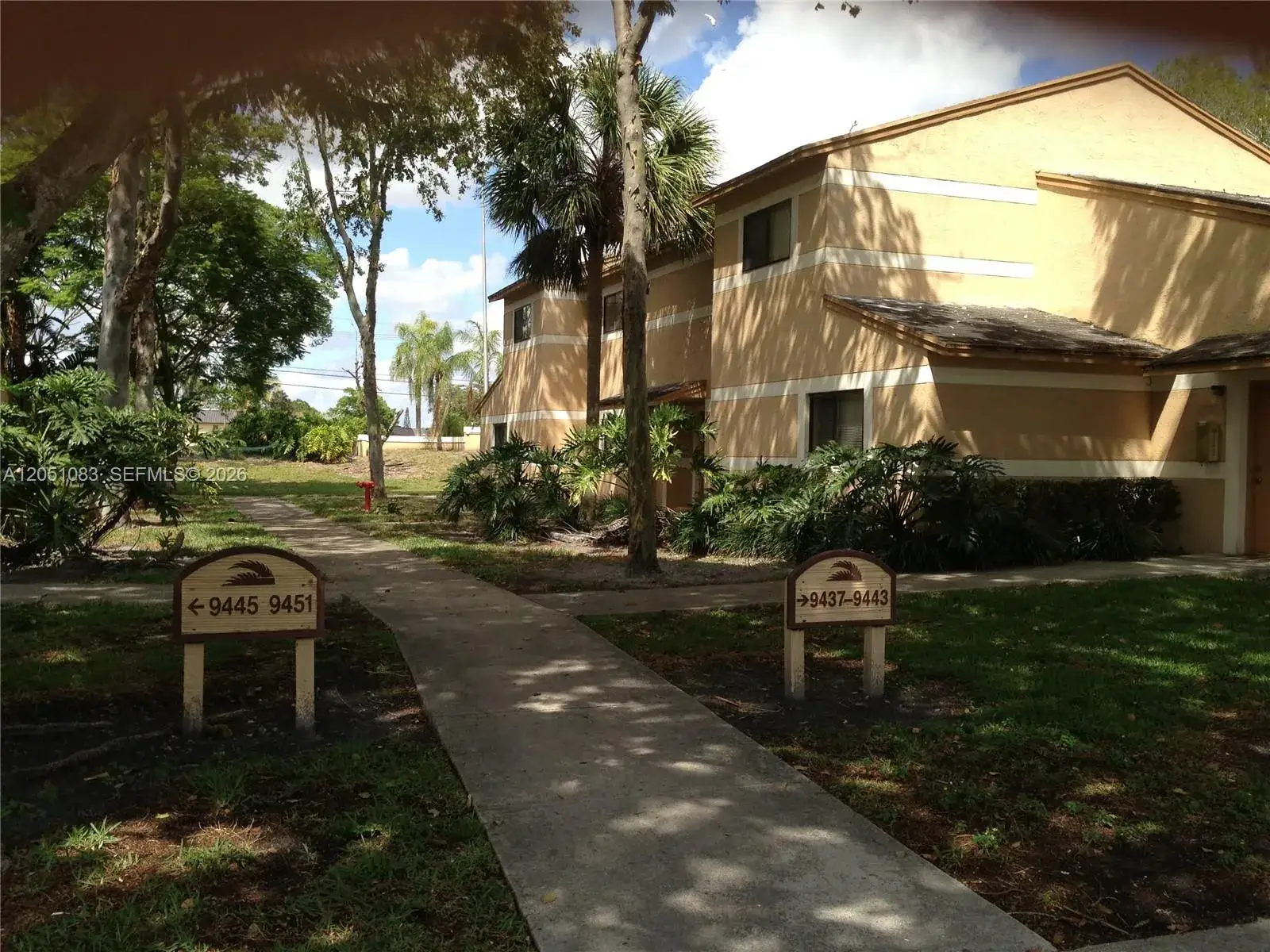 2 bedroom 2 bath Residential Lease for rent at 9441 N Palm Cir N # 0, Pembroke Pines FL 33025