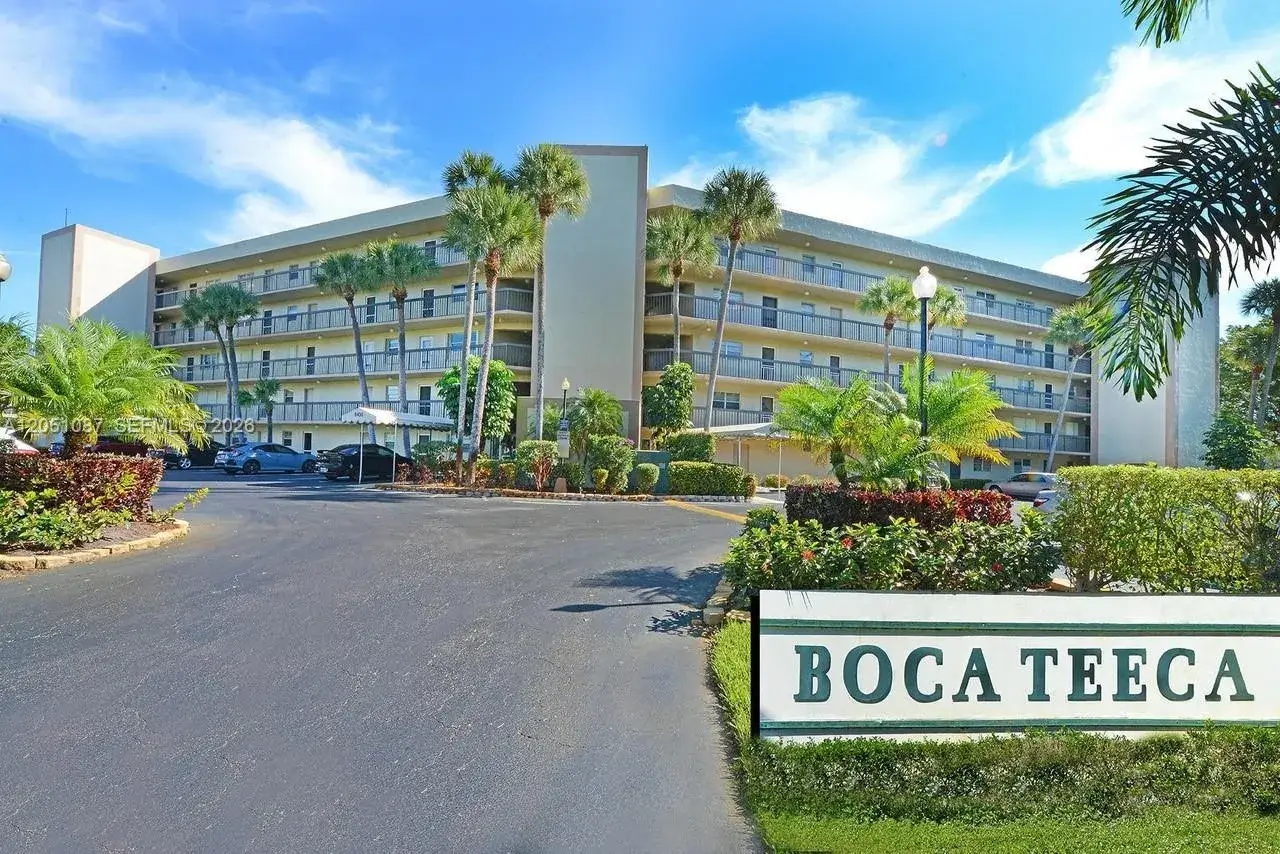 3 bedroom 2 bath Residential for sale at 198 NW 67th St # 301, Boca Raton FL 33487