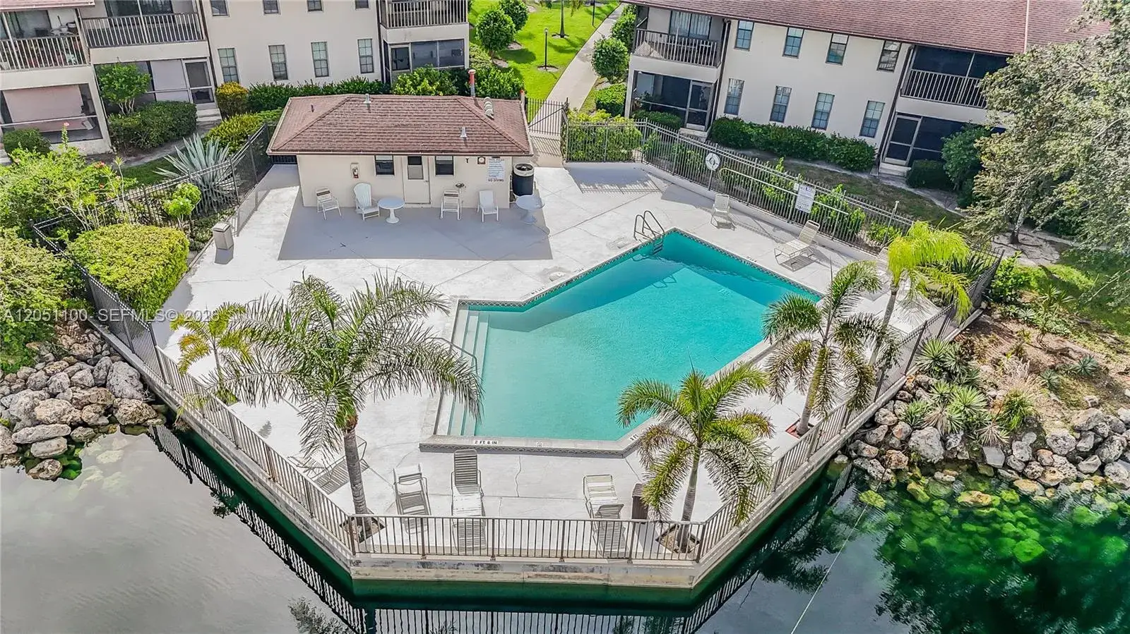 5361 Treetops Drive # 201, Naples FL 34113