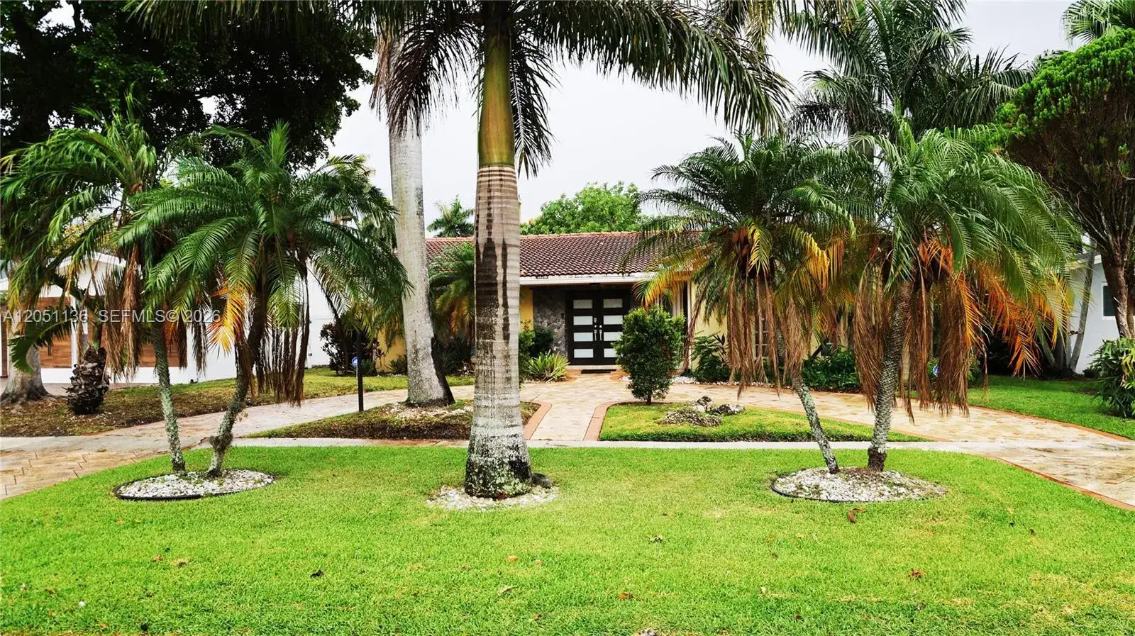 3 bedroom 2 bath Residential for sale at 1406 Coolidge St, Hollywood FL 33020
