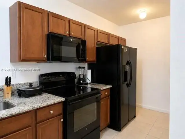 1 bath Residential Lease for rent at 17097 SW 93rd St # 0, Miami FL 33196