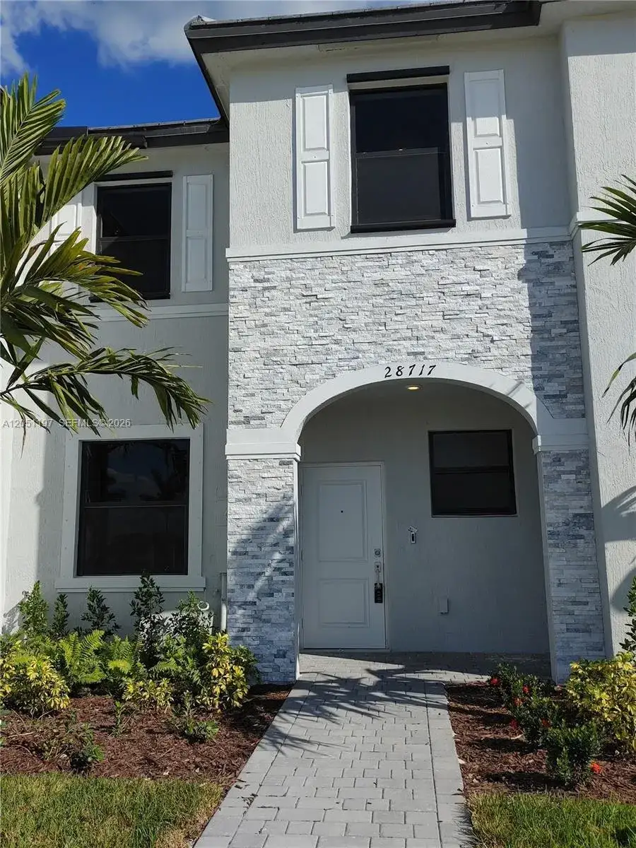 3 bedroom 2 bath Residential for sale at 28717 SW 132nd Pl, Homestead FL 33033