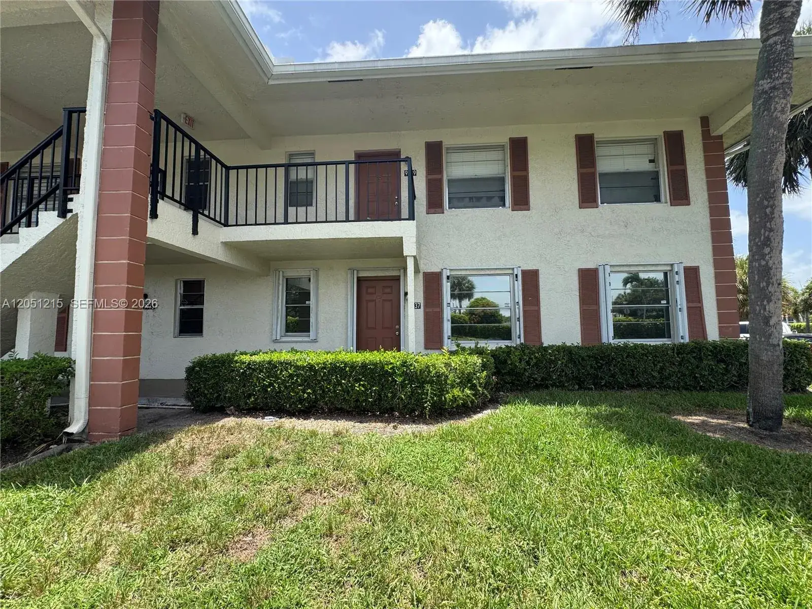 3 bedroom 2 bath Residential for sale at 9937 Three Lakes Cir # 14d, Boca Raton FL 33428