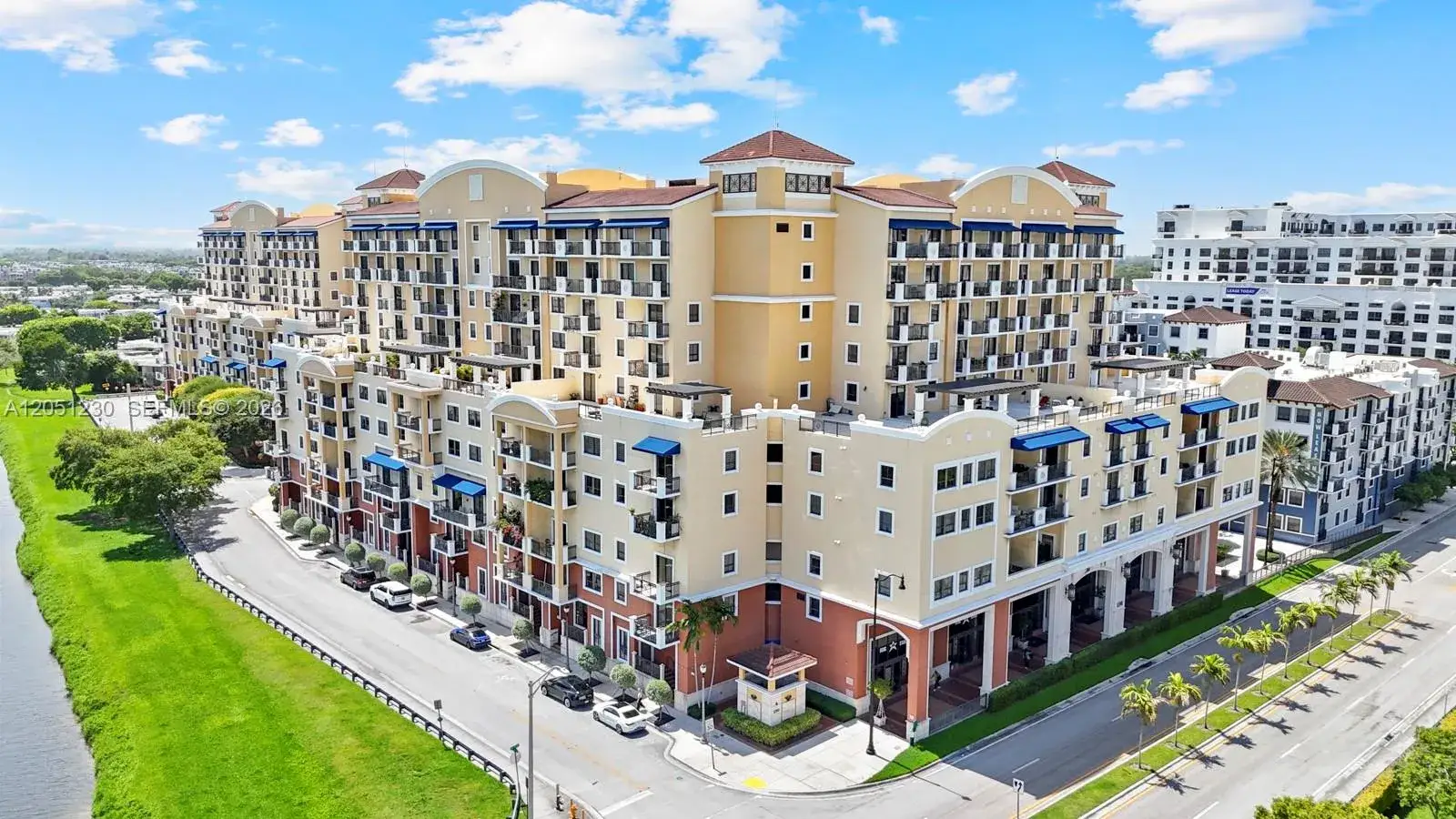 2 bedroom 2 bath Residential for sale at 8390 SW 72nd Ave # 702, Miami FL 33143