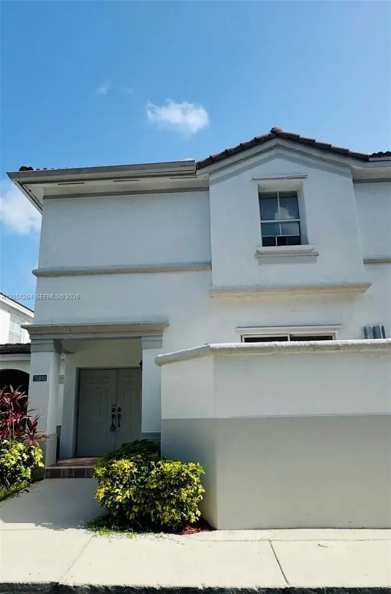 3 bedroom 2 bath Residential for sale at 15810 SW 40th St # 57, Miramar FL 33027