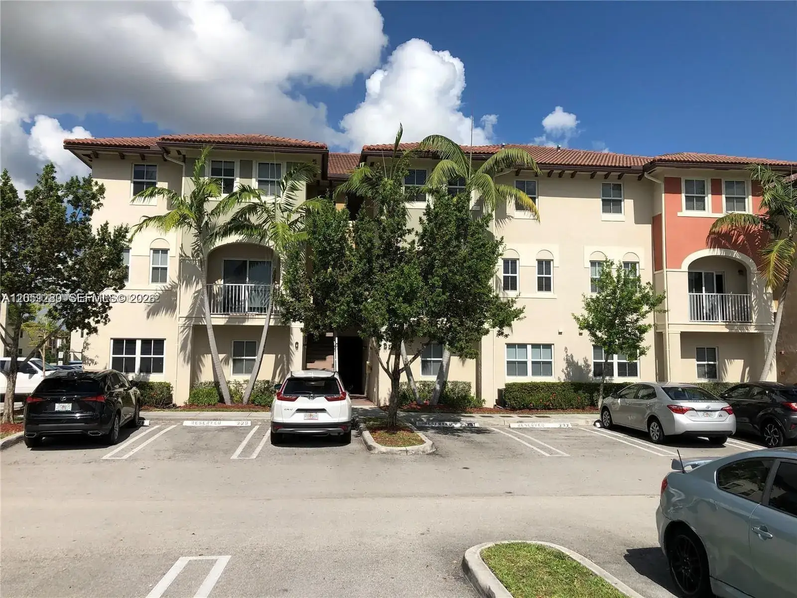 3 bedroom 2 bath Residential Lease for rent at 8760 NW 97th Ave # 205, Doral FL 33178