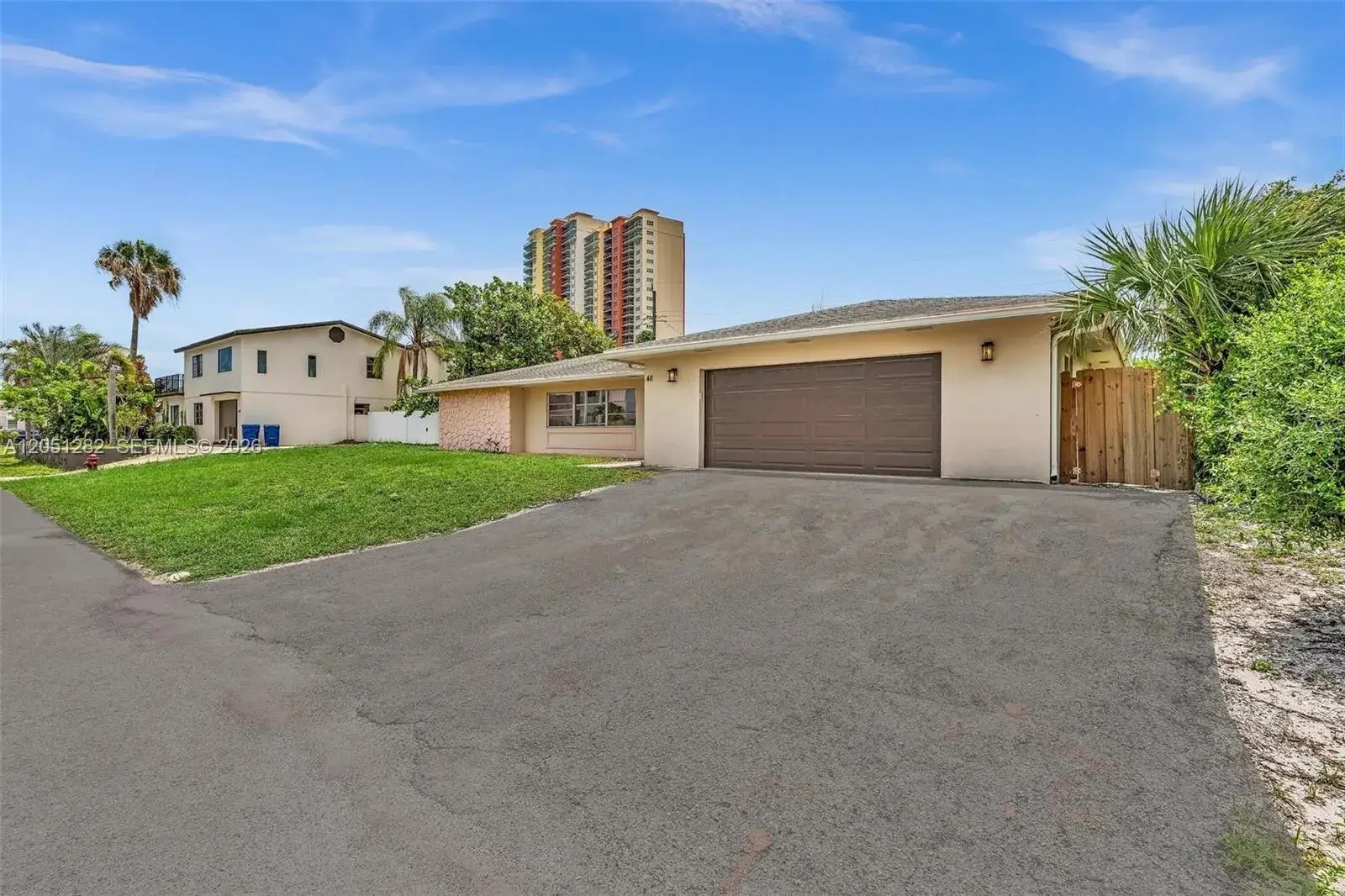 3 bedroom 2 bath Residential for sale at 411 Wilma Cir, Riviera Beach FL 33404