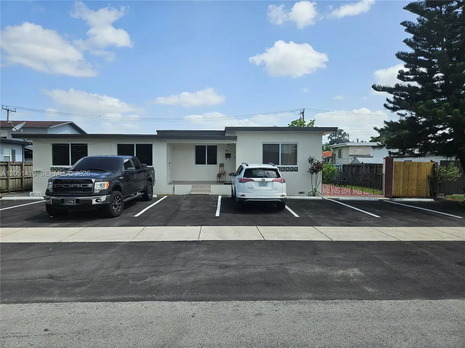 Residential Income for sale at 9415 SW 38th St, Miami FL 33165