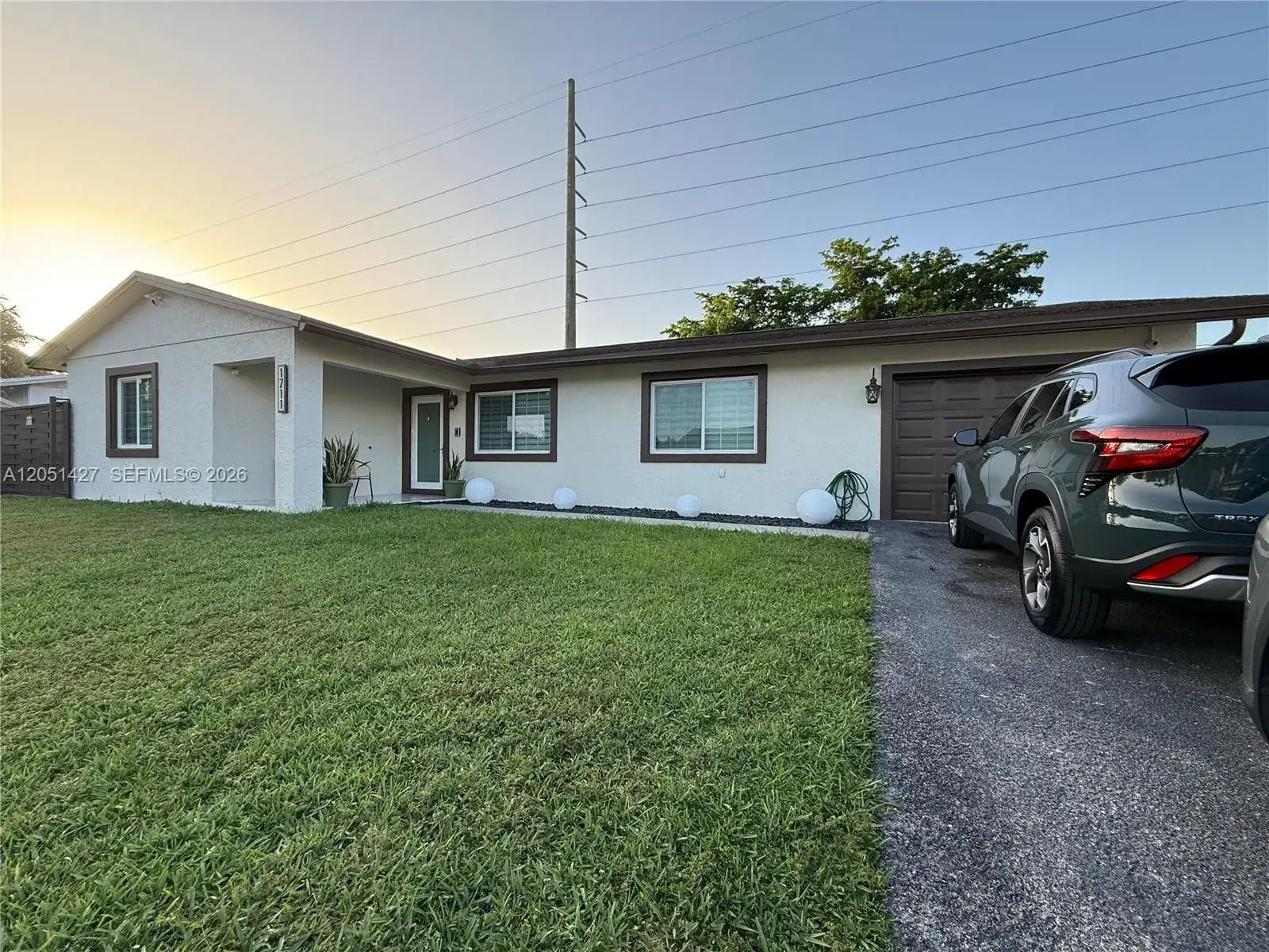 4 bedroom 2 bath Residential Lease for rent at 1711 N Anhinga Ln, Homestead FL 33035
