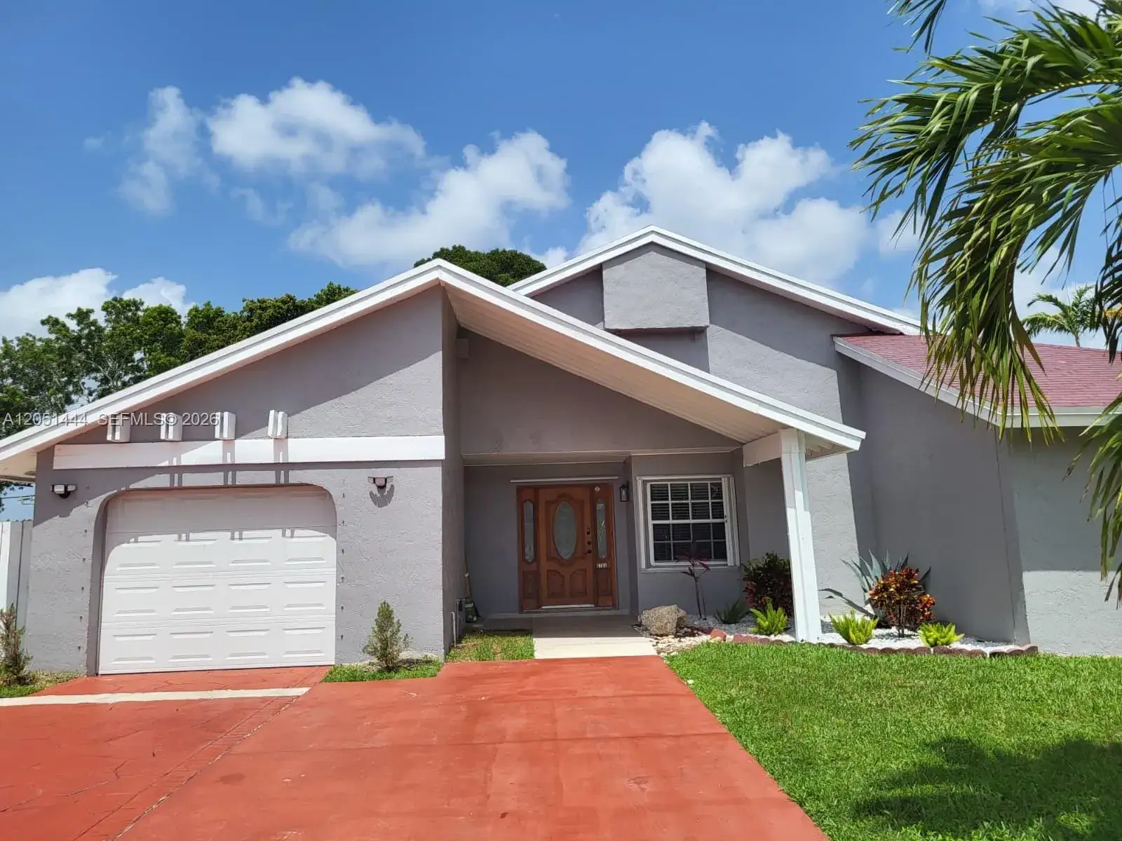 3 bedroom 3 bath Residential Lease for rent at 6760 SW 156th Ct, Miami FL 33193