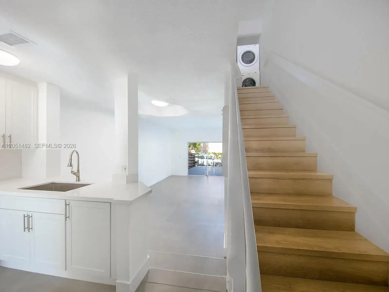 2 bedroom 2 bath Residential Lease for rent at 8260 NW 10th St # 6, Miami FL 33126