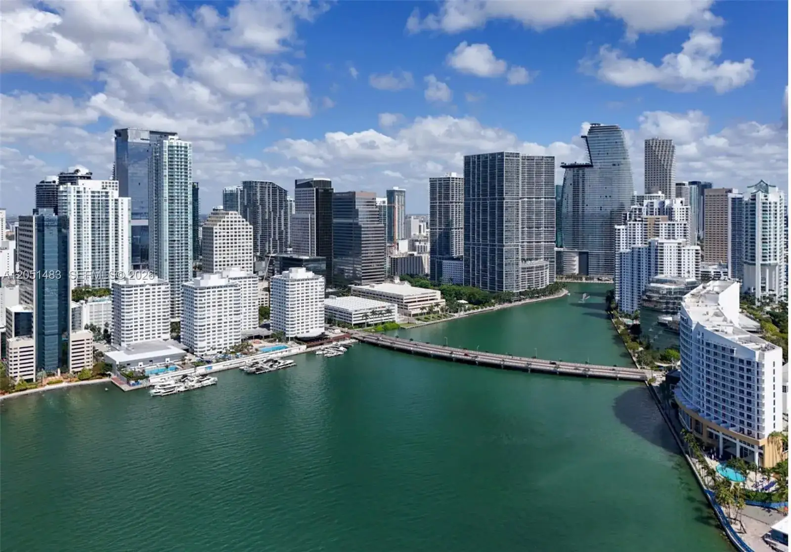 1 bath Residential Lease for rent at 905 Brickell Bay Dr # 1523, Miami FL 33131