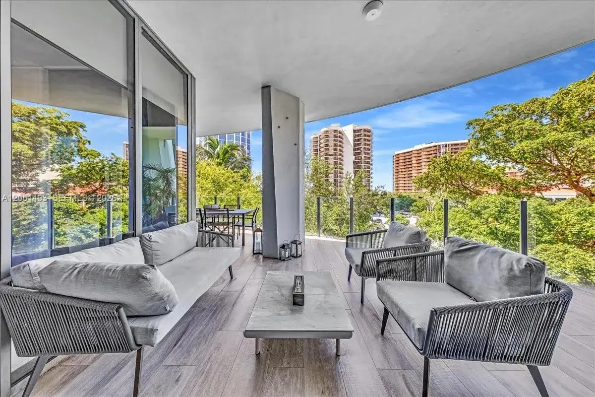 3 bedroom 2 bath Residential for sale at 2831 S Bayshore Dr # 501, Miami FL 33133