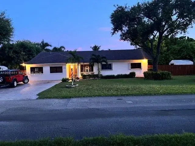 4 bedroom 2 bath Residential for sale at 16330 SW 282nd St, Homestead FL 33033
