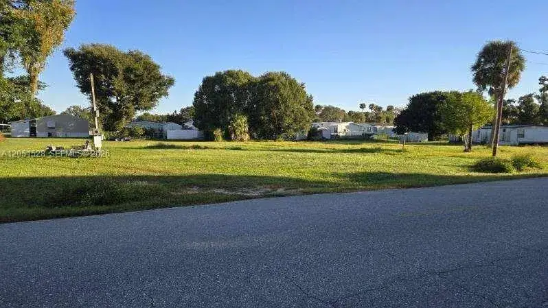 Commercial Land for sale at 4013 SE 26th Street, Okeechobee FL 34974