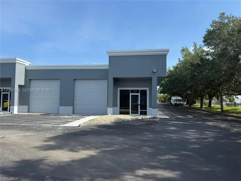 Commercial Sale for sale at 3894 Mannix Dr # 220, Naples FL 34114