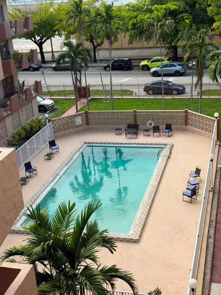 2 bedroom 1 bath Residential for sale at 1630 W 46th St # 504C, Hialeah FL 33012