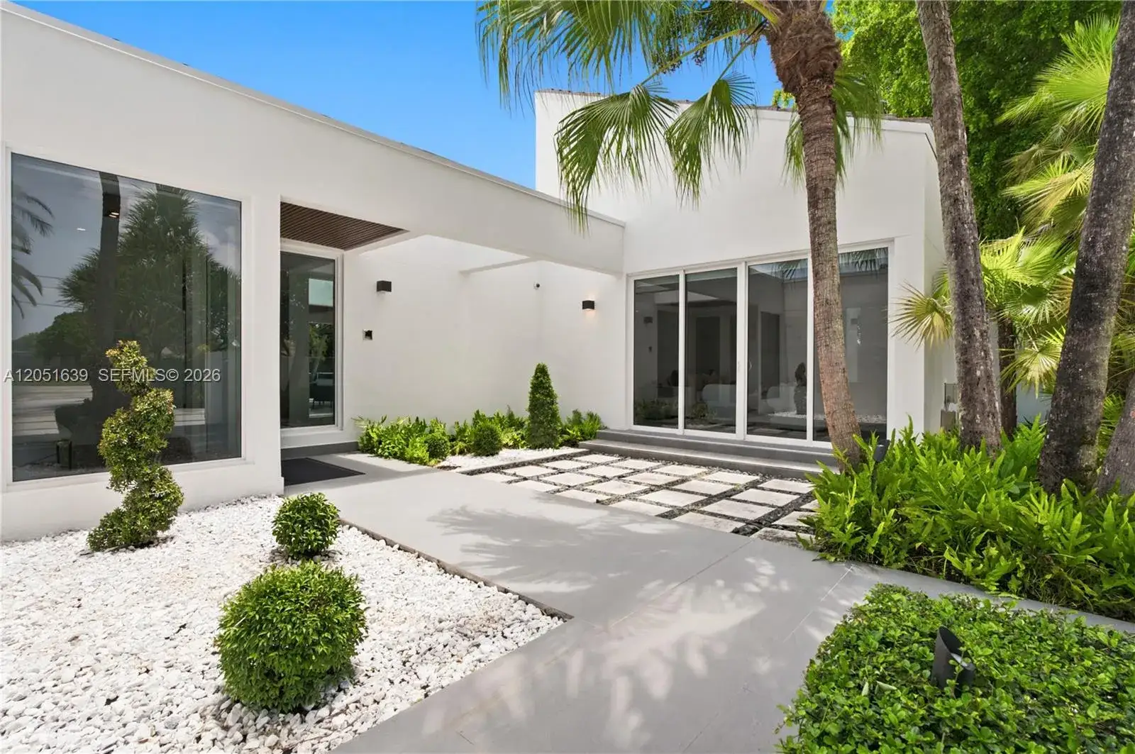 5 bedroom 3 bath Residential for sale at 10420 SW 64th St, Miami FL 33173