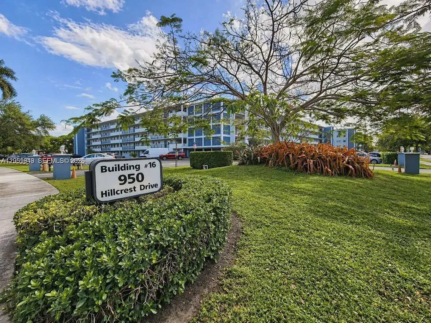 1 bedroom 1 bath Residential Lease for rent at 950 Hillcrest Dr # 102, Hollywood FL 33021