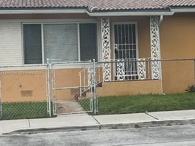2 bedroom 1 bath Residential Lease for rent at 401 NW 69th St # 1, Miami FL 33150