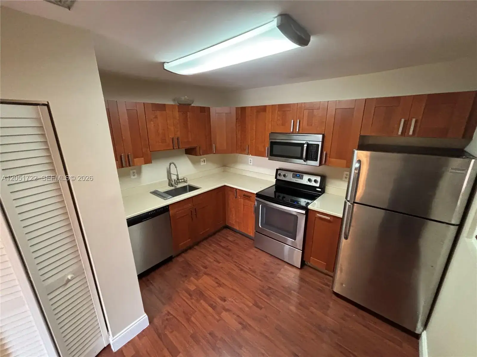 2 bedroom 2 bath Residential for sale at 10521 Mahogany Key Cir # 204, Miami FL 33196