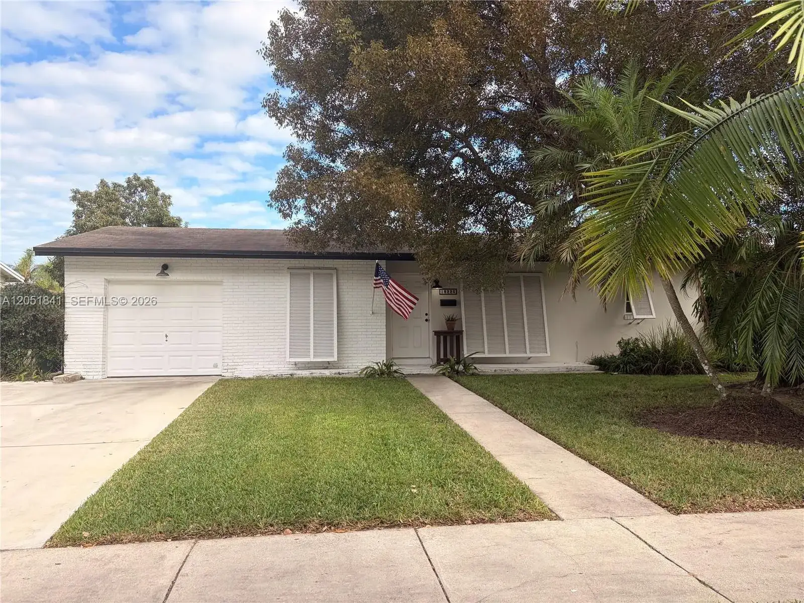 3 bedroom 2 bath Residential for sale at 18225 SW 94th Ave, Palmetto Bay FL 33157