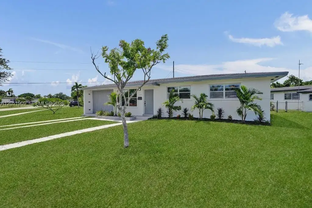 4 bedroom 2 bath Residential for sale at 19930 Christmas Rd, Cutler Bay FL 33157