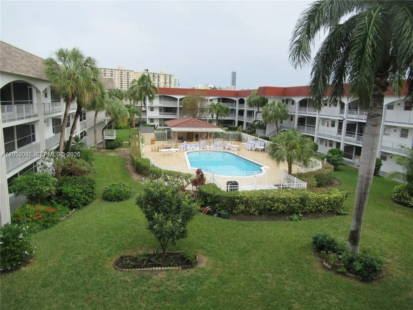 2 bedroom 2 bath Residential for sale at 501 Blue Heron Dr # A, Hallandale Beach FL 33009