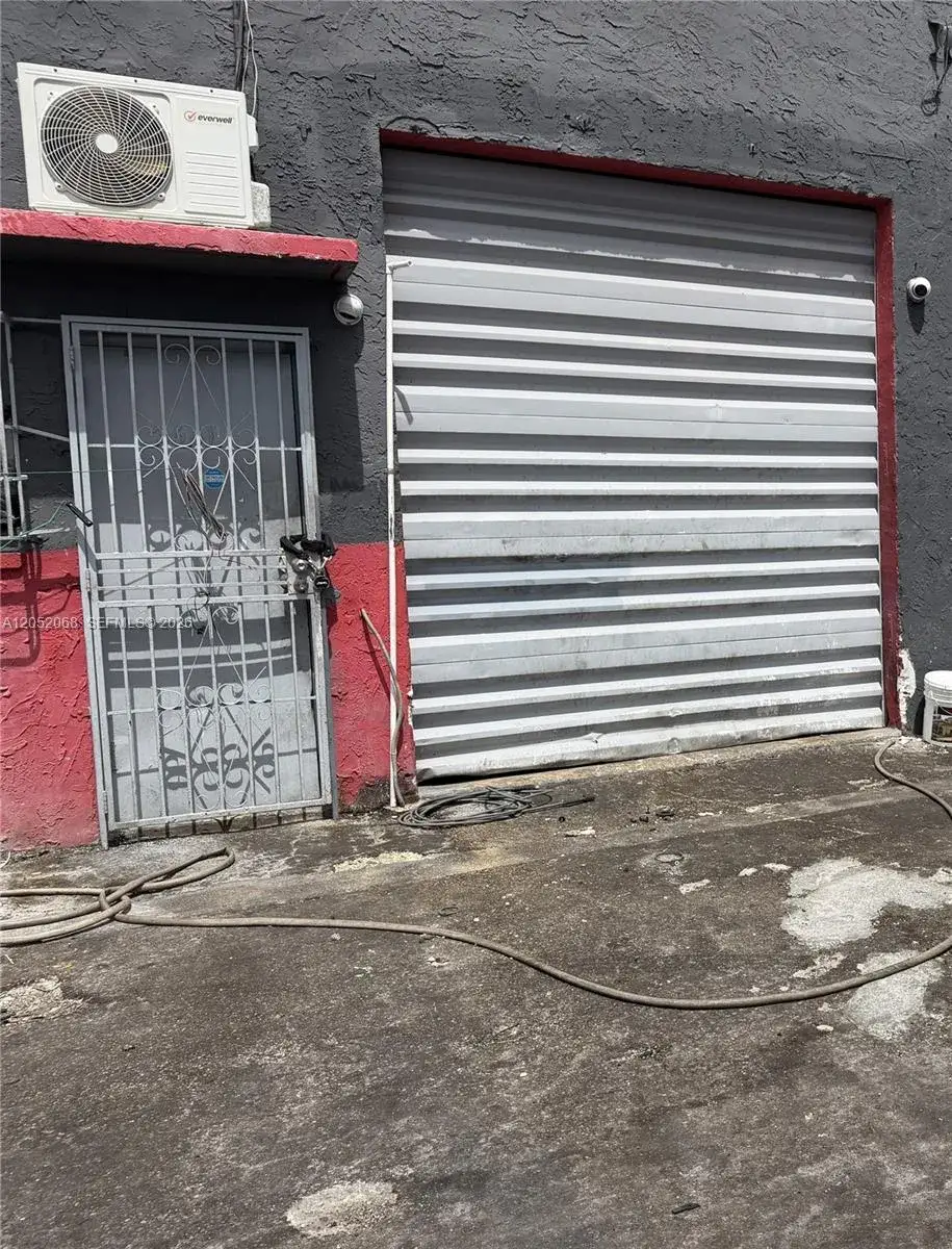 Commercial Sale for sale at 2561 NW 23rd St, Miami FL 33142
