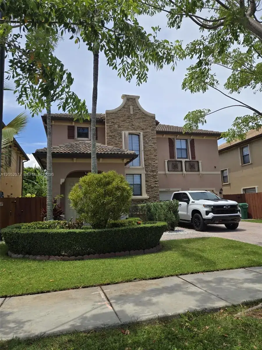 3 bedroom 2 bath Residential for sale at 11629 SW 236th St, Homestead FL 33032