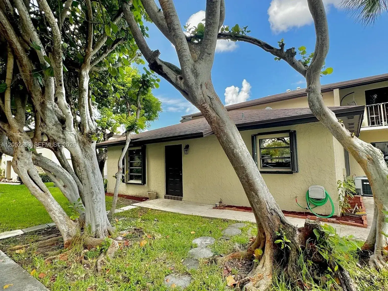 2 bedroom 1 bath Residential Lease for rent at 13964 SW 46th Ter # 141, Miami FL 33175