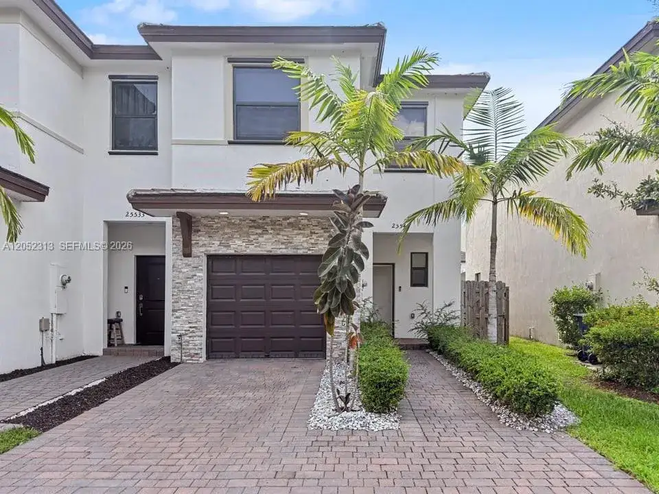 3 bedroom 2 bath Residential Lease for rent at 25545 SW 109th Ave, Homestead FL 33032