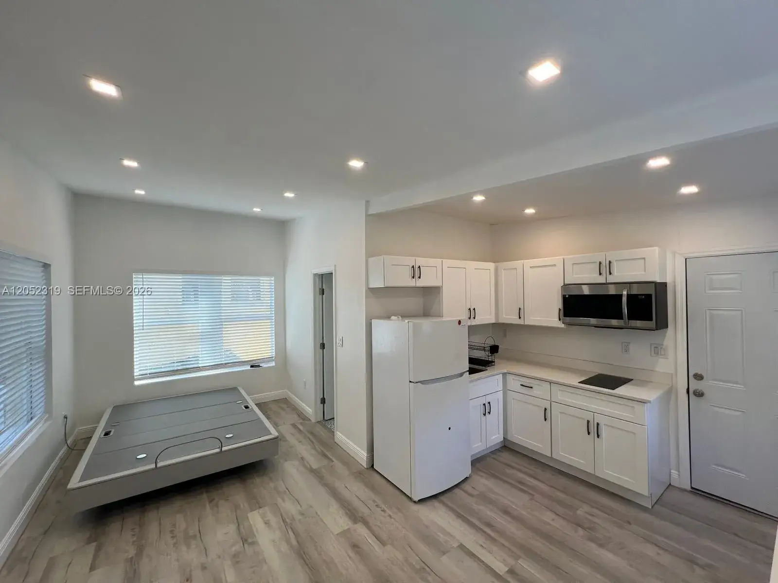 2 bath Residential Lease for rent at 1612 Harrison St # 11, Hollywood FL 33020